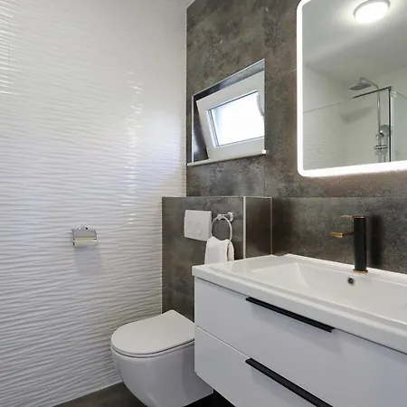 Marija With Free Parking Appartamento