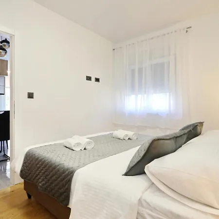 Marija With Free Parking *