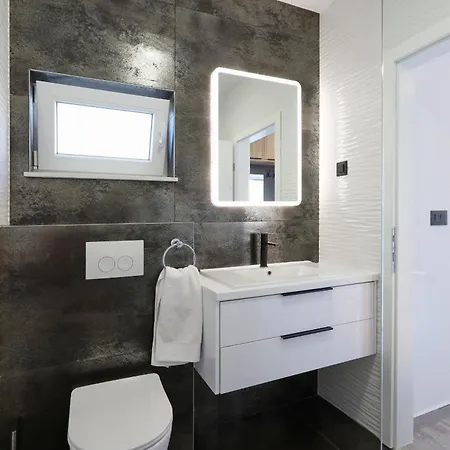 公寓 Marija With Free Parking