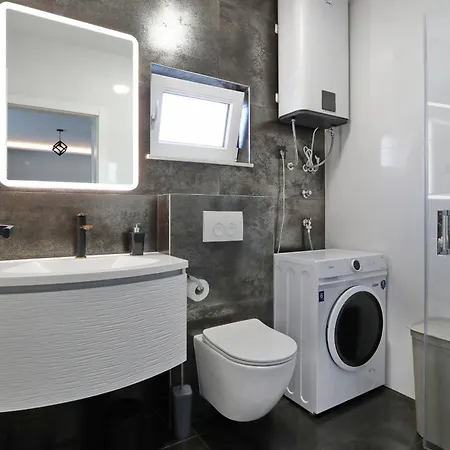 公寓 Marija With Free Parking 扎达尔